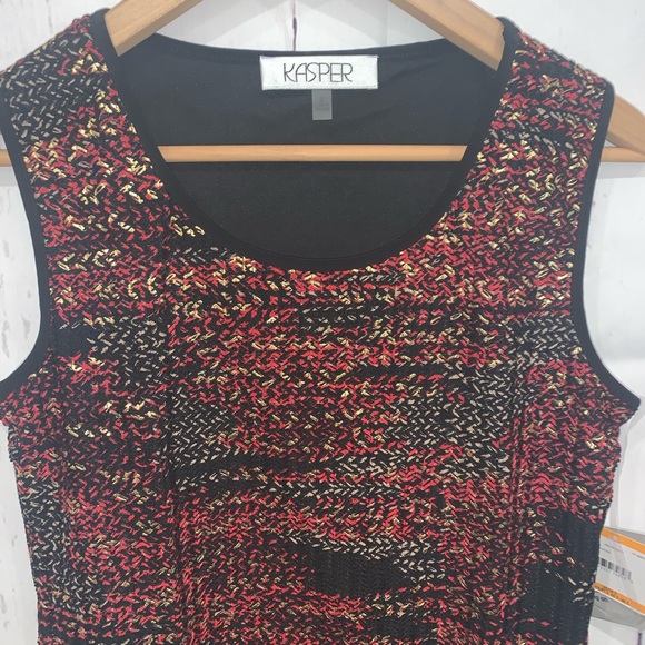 Kasper Red gold Floral Printed textured Tank top - Picture 4 of 7